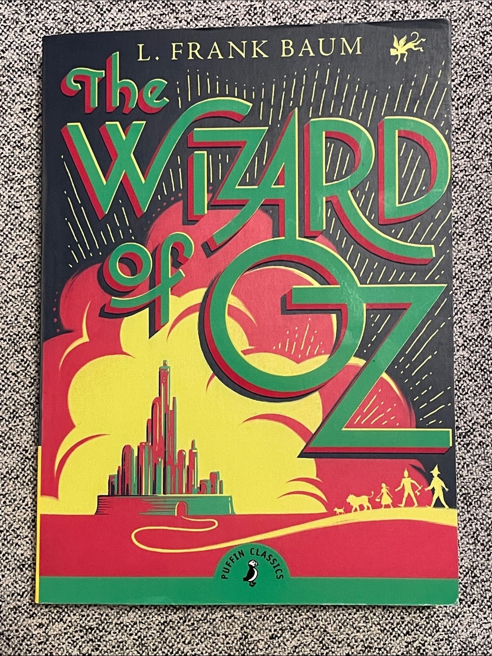 The Wizard of Oz by L. Frank Baum Classic Novel Paperback Book Kids Fiction EUC